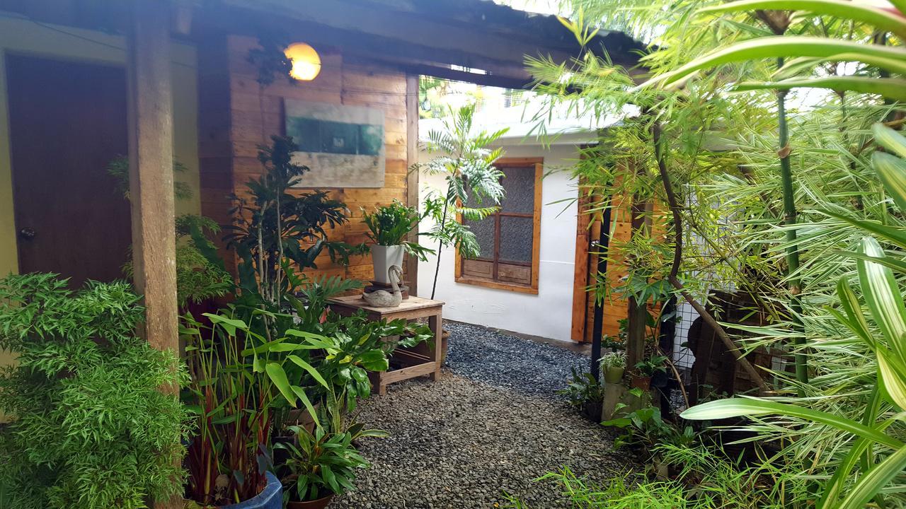Marius B&B & Hostel Silang Экстерьер фото